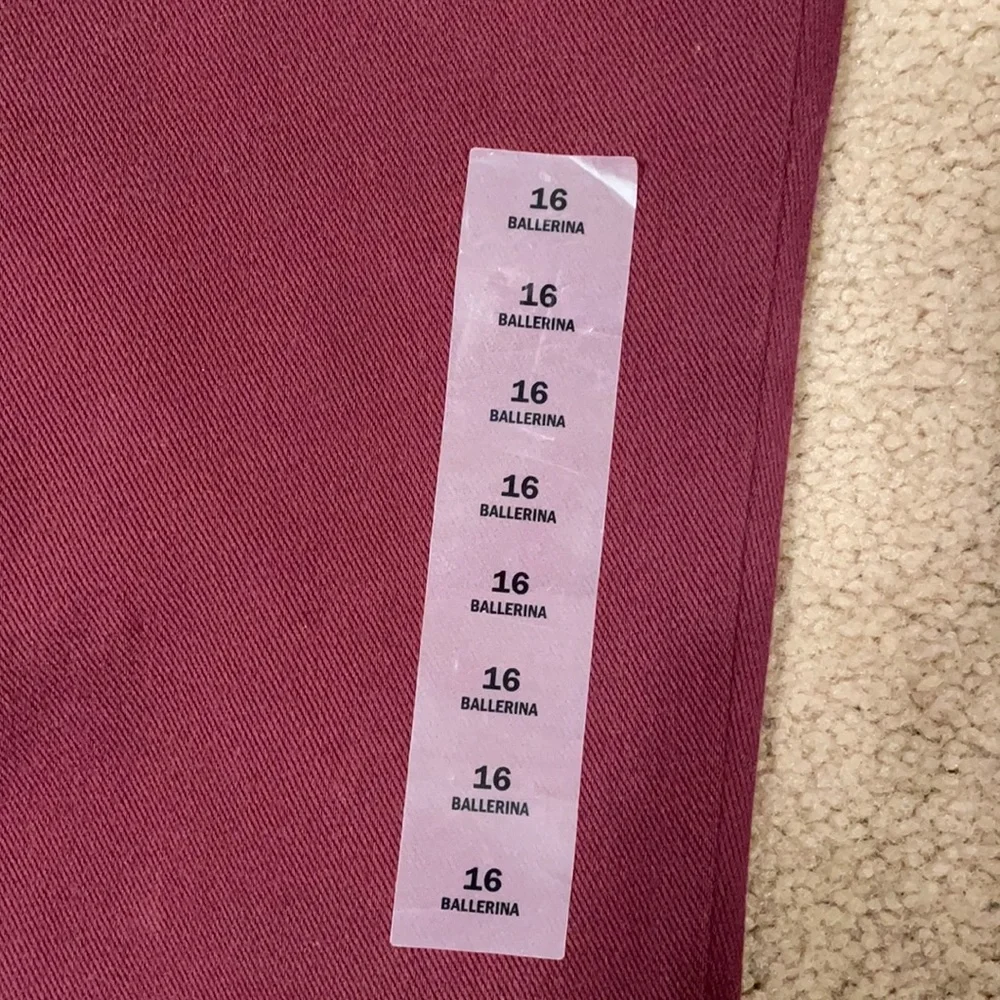 Old Navy Girls Pants. New With Tags.